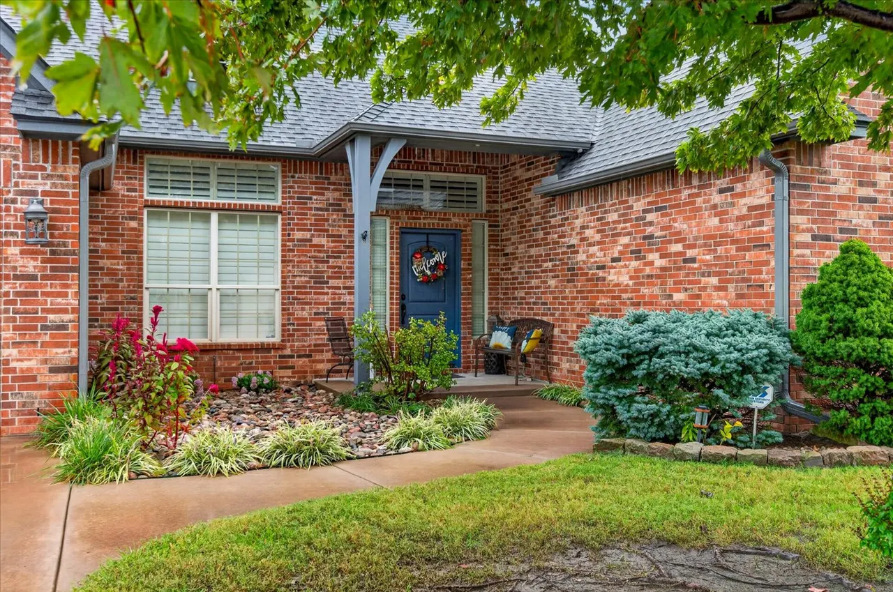 Photo 4 — 220 Pepper Grass Court, Bartlesville, OK 74006