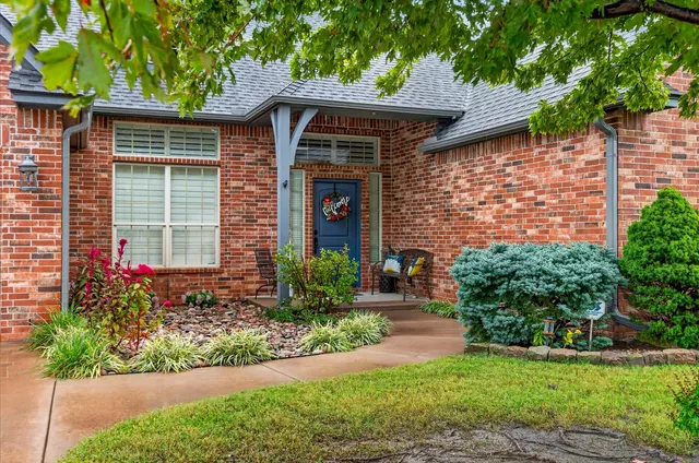 Photo 4 — 220 Pepper Grass Court, Bartlesville, OK 74006