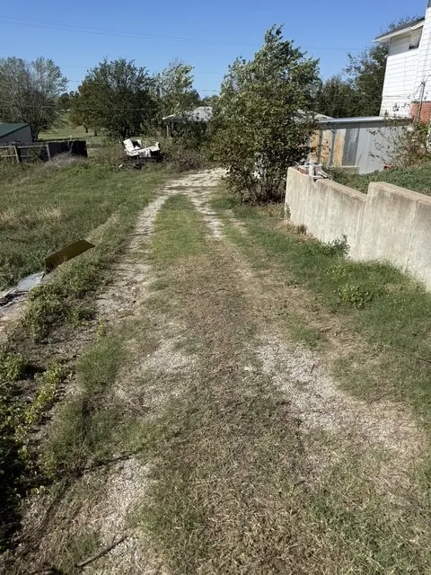 Photo 26 — 110 S Hickory Street, Nowata, OK 74048