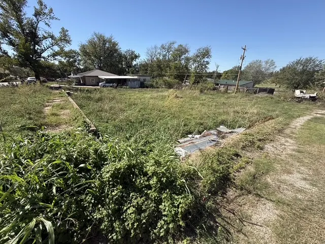 Photo 27 — 110 S Hickory Street, Nowata, OK 74048