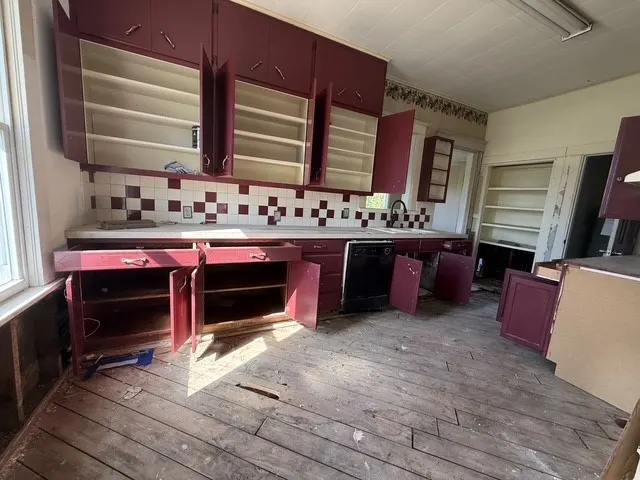 Photo 13 — 110 S Hickory Street, Nowata, OK 74048
