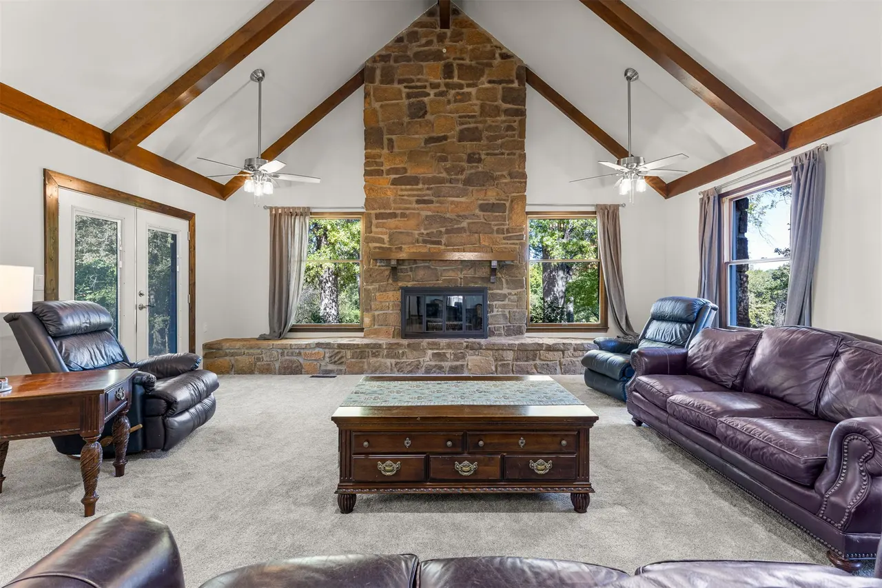 Photo 3 — 2901 N Lowry Lane, Claremore, OK 74017