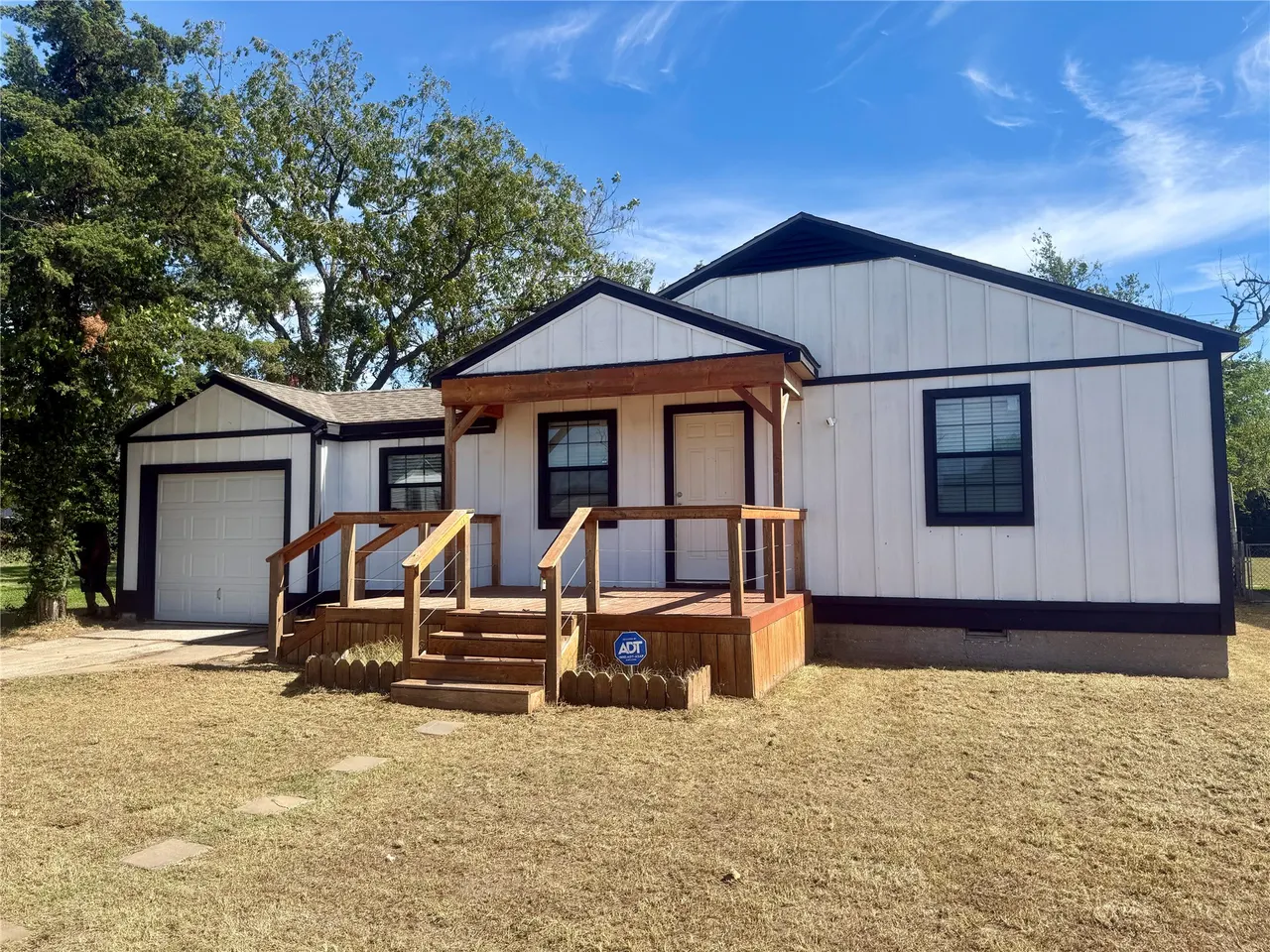 Front exterior — 1408 S Penn, Bartlesville, OK 74003