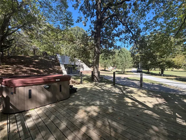 Photo 5 — 6042 NE 118th Road, Wilburton, OK 74578