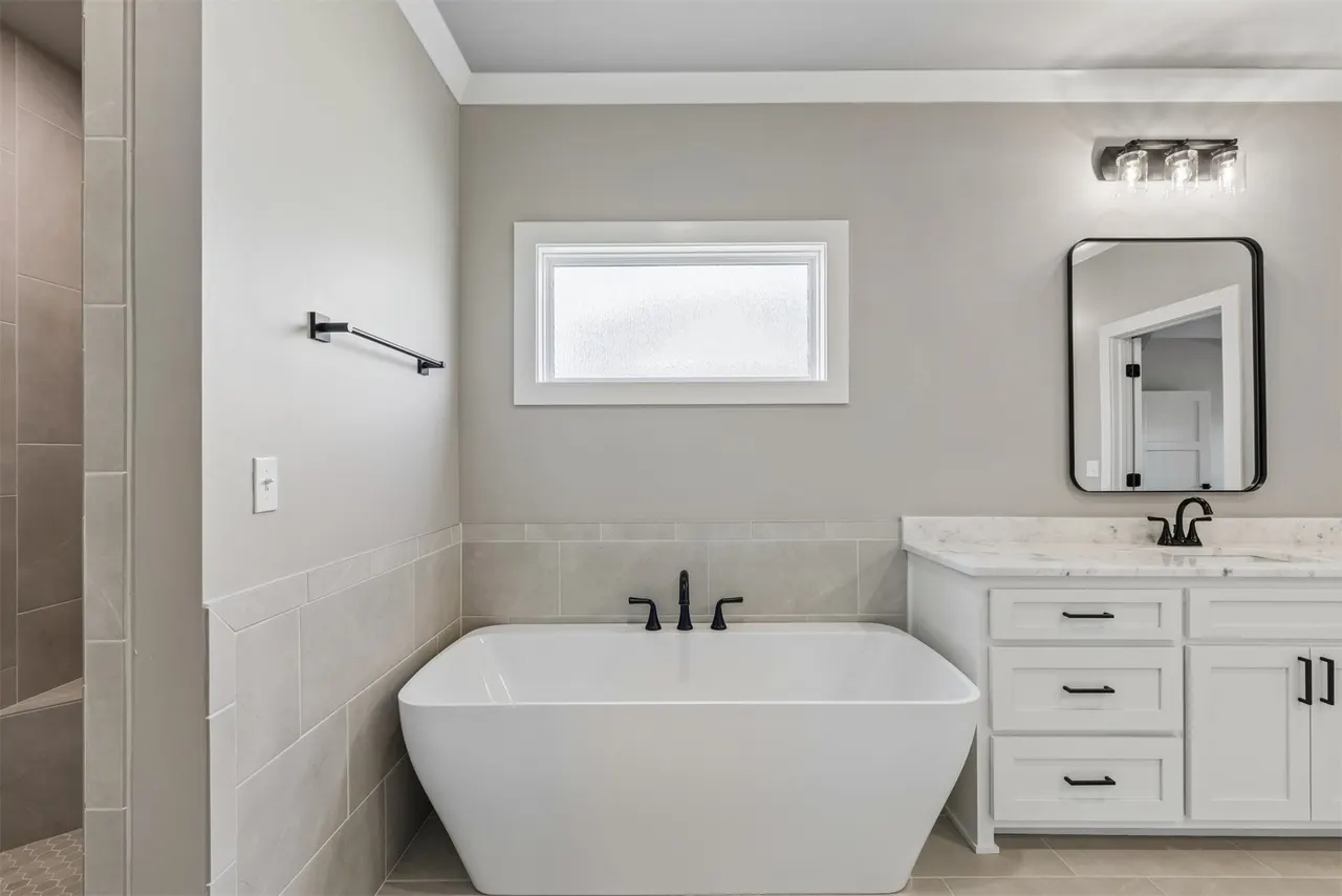 Photo 31 — 8323 E 111th Street, Owasso, OK 74055
