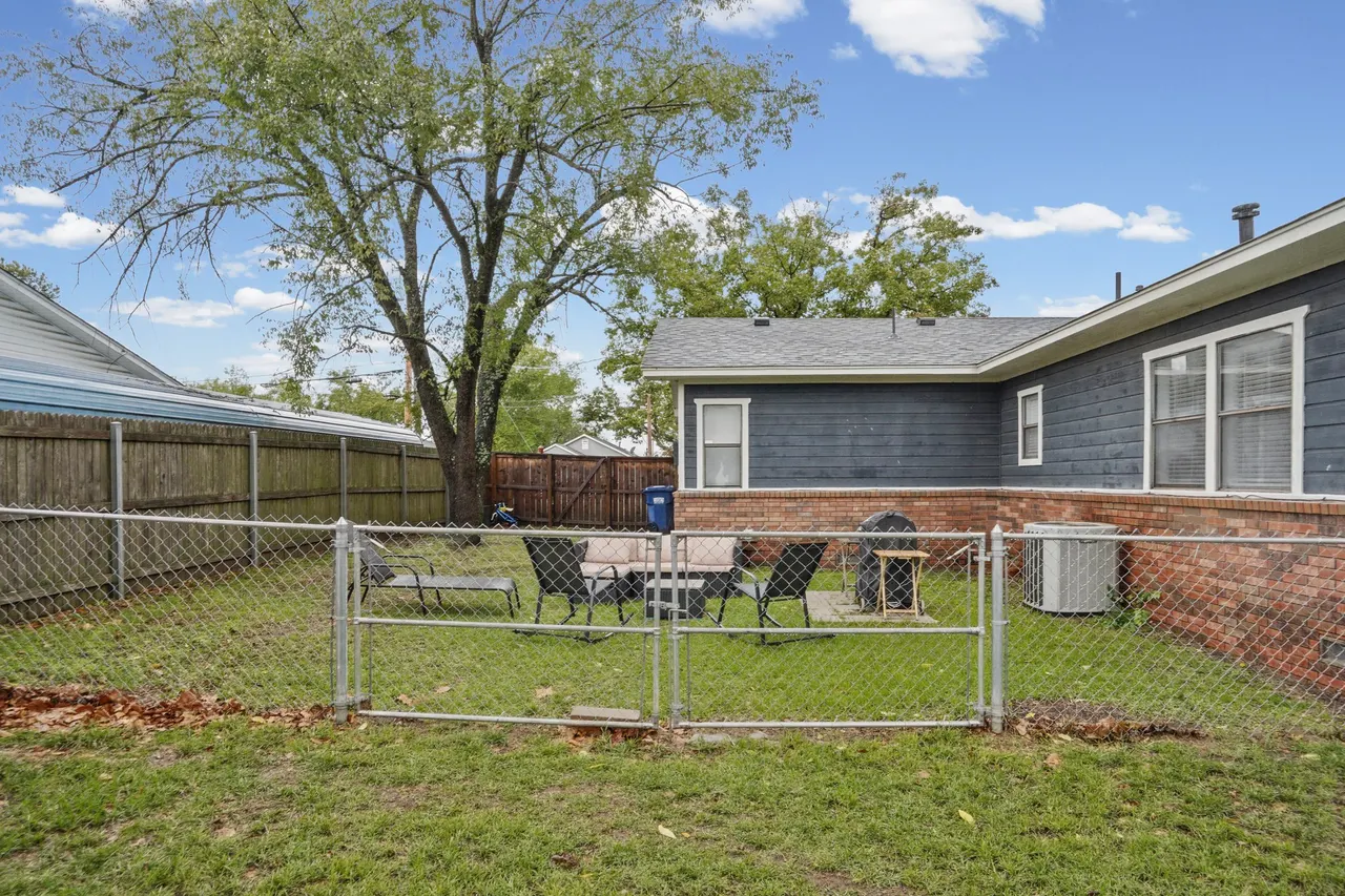 Photo 45 — 212 S Locust Street, Locust Grove, OK 74352