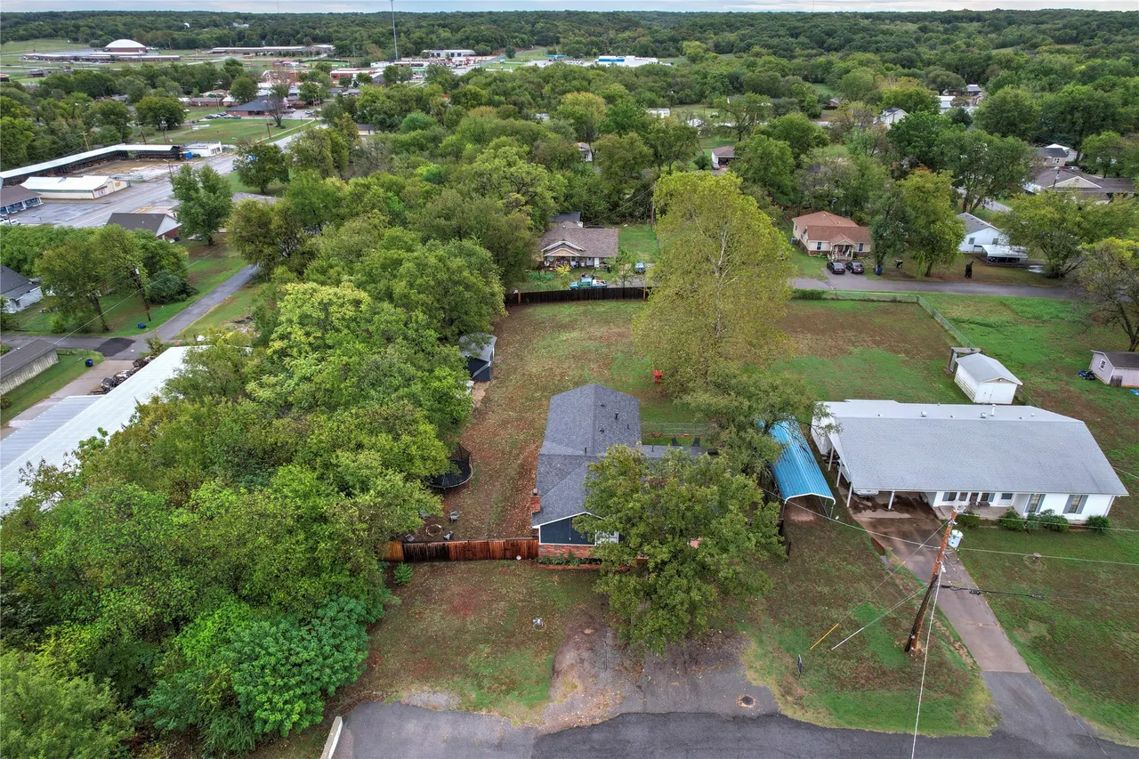Photo 47 — 212 S Locust Street, Locust Grove, OK 74352