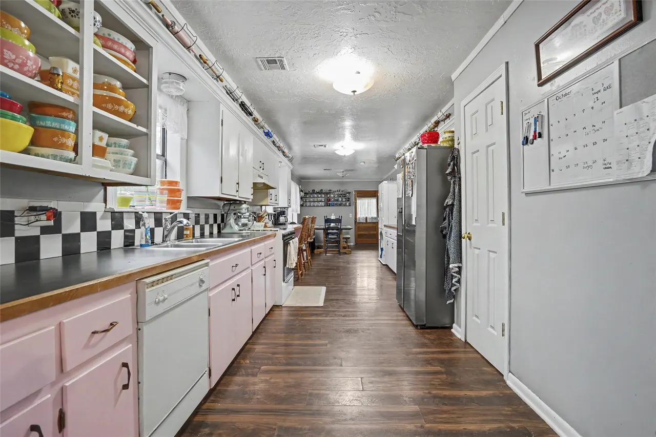 Photo 18 — 212 S Locust Street, Locust Grove, OK 74352