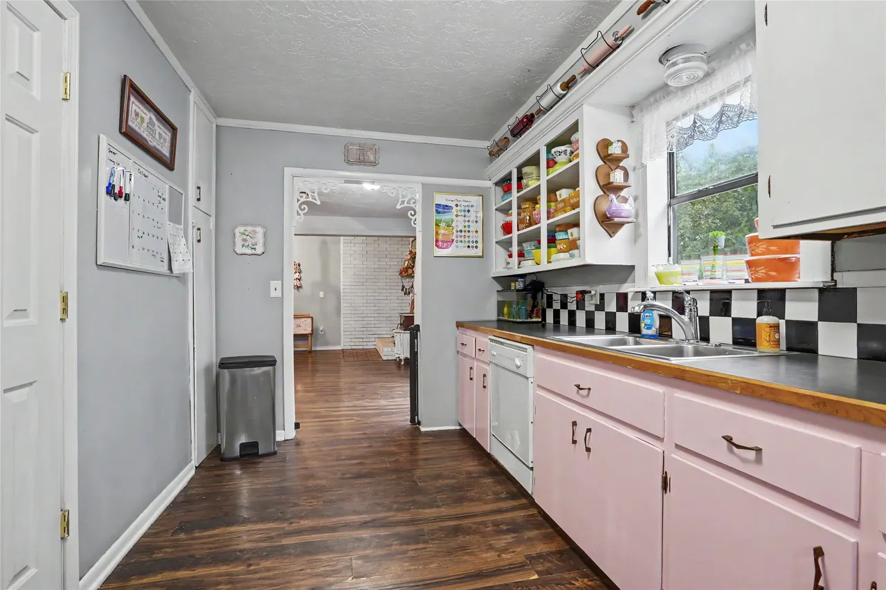 Photo 19 — 212 S Locust Street, Locust Grove, OK 74352