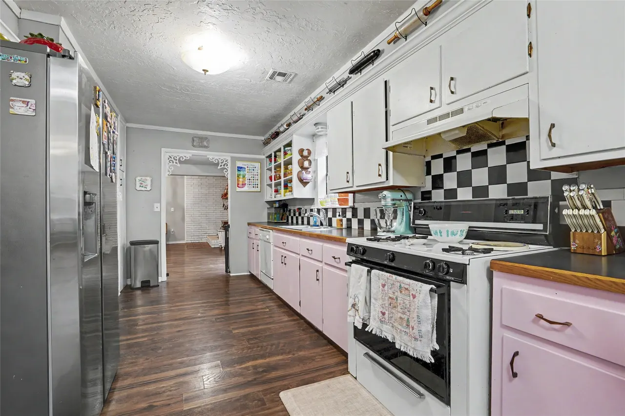 Photo 21 — 212 S Locust Street, Locust Grove, OK 74352