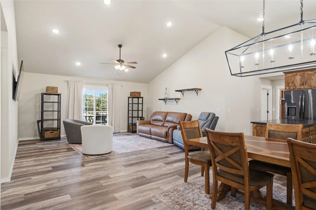 Photo 10 — 16068 W Jones Road, Tahlequah, OK 74464