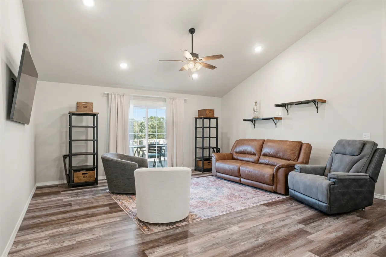 Photo 12 — 16068 W Jones Road, Tahlequah, OK 74464