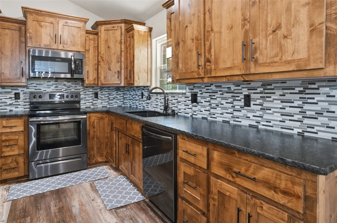 Photo 17 — 16068 W Jones Road, Tahlequah, OK 74464