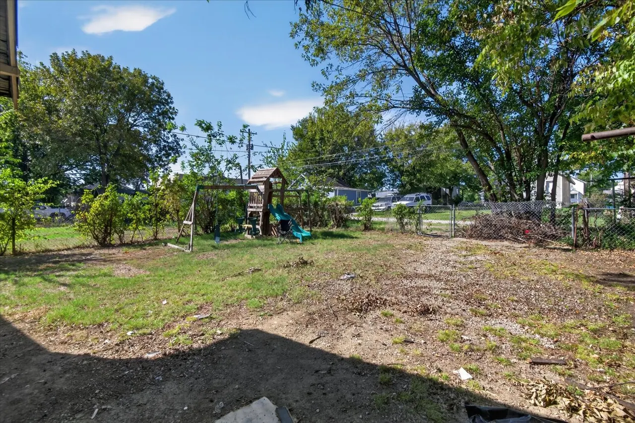Photo 18 — 115 S Creek Avenue, Bartlesville, OK 74003