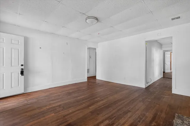 Photo 6 — 115 S Creek Avenue, Bartlesville, OK 74003