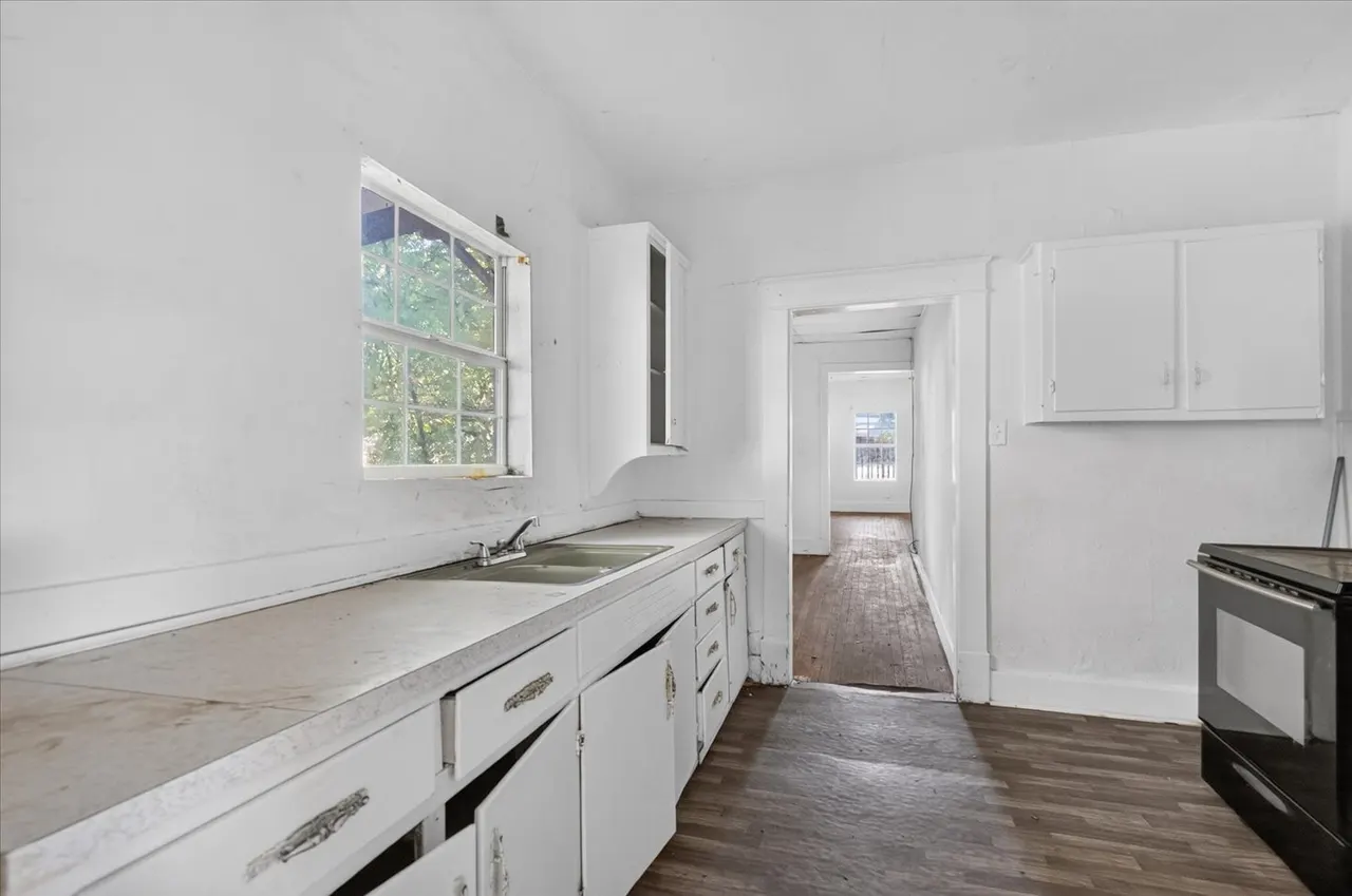Photo 11 — 115 S Creek Avenue, Bartlesville, OK 74003
