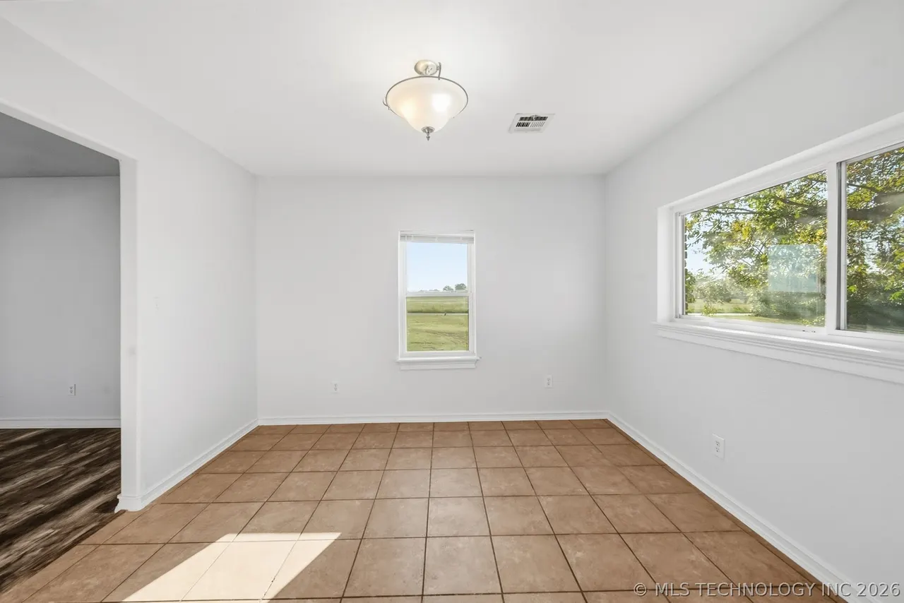 Photo 10 — 40671 N 4020 Road, Collinsville, OK 74021