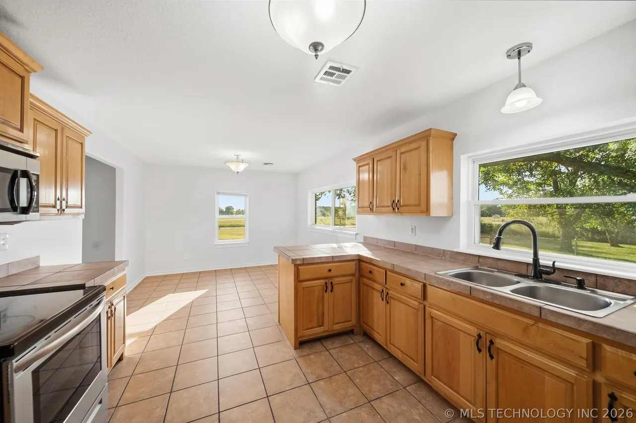 Photo 13 — 40671 N 4020 Road, Collinsville, OK 74021