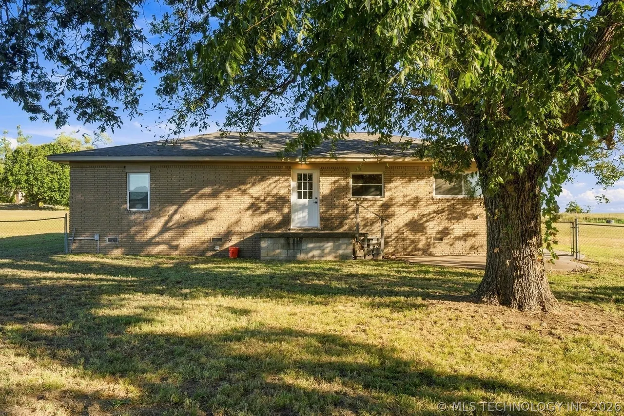 Photo 33 — 40671 N 4020 Road, Collinsville, OK 74021