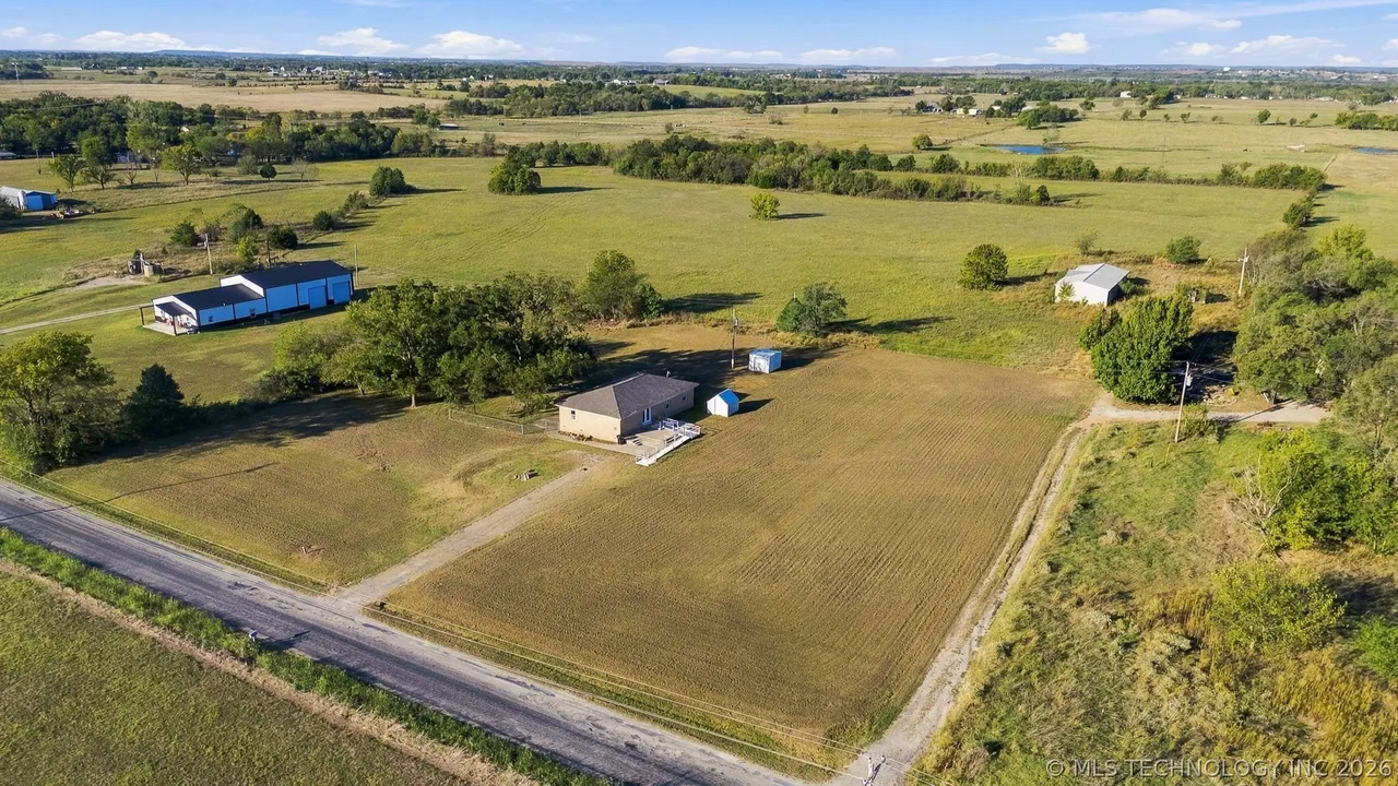 Photo 37 — 40671 N 4020 Road, Collinsville, OK 74021