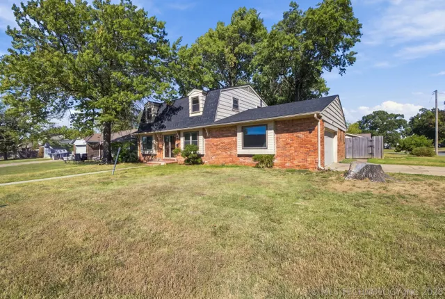 Photo 3 — 9447 E 40th Place, Tulsa, OK 74145