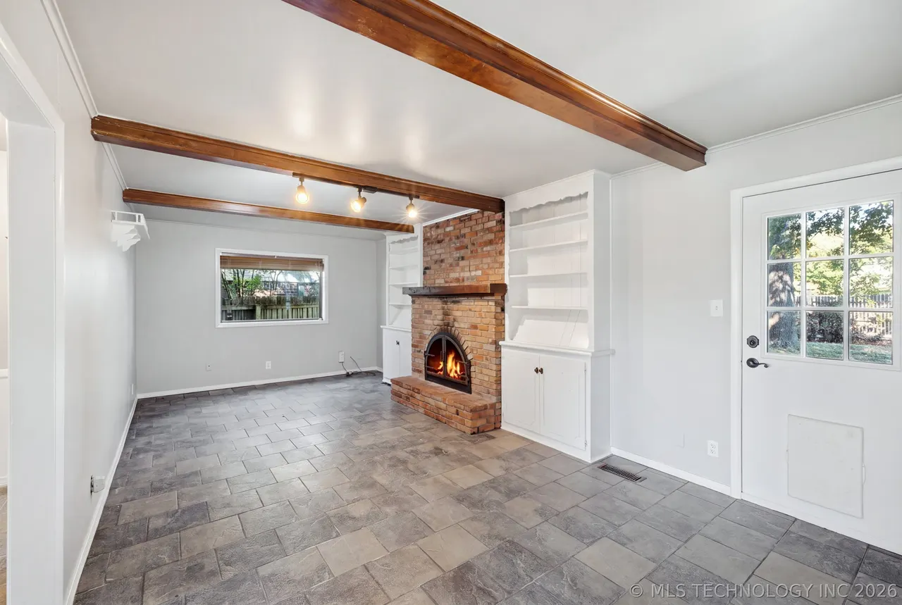 Photo 8 — 9447 E 40th Place, Tulsa, OK 74145