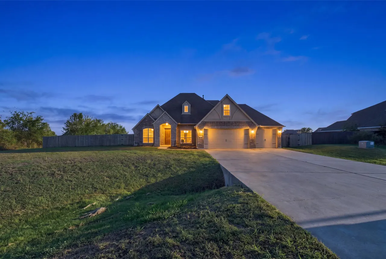 Photo 2 — 22296 E 114th Place S, Broken Arrow, OK 74014