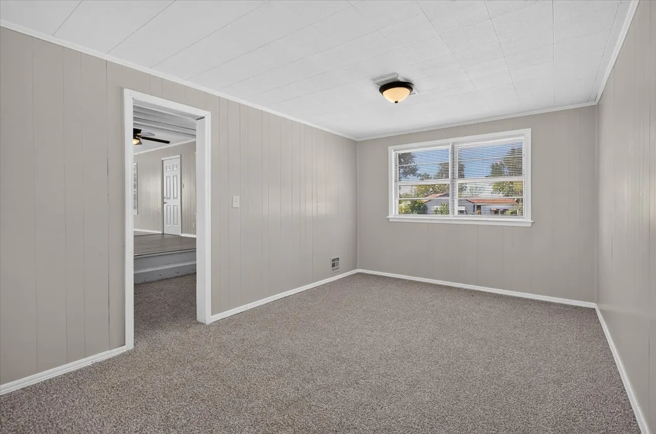 Photo 16 — 1450 S Elm Avenue, Bartlesville, OK 74003