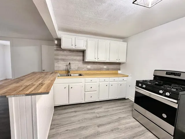 Photo 6 — 35 NE Monroe NE, Ardmore, OK 73401