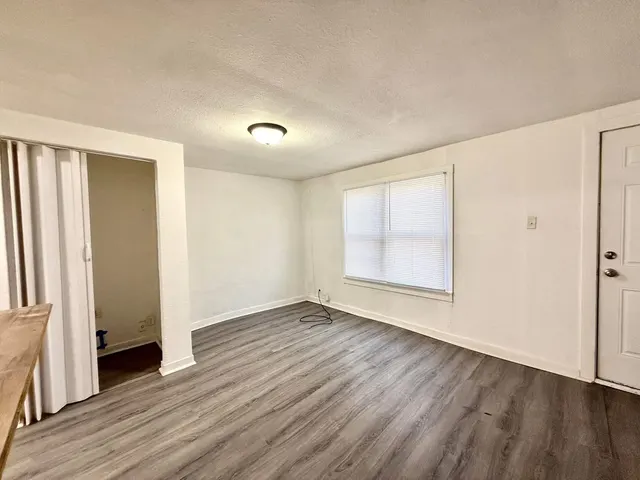 Photo 8 — 35 NE Monroe NE, Ardmore, OK 73401