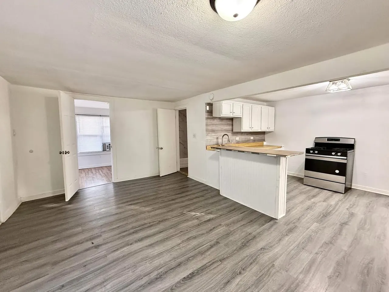 Photo 9 — 35 NE Monroe NE, Ardmore, OK 73401