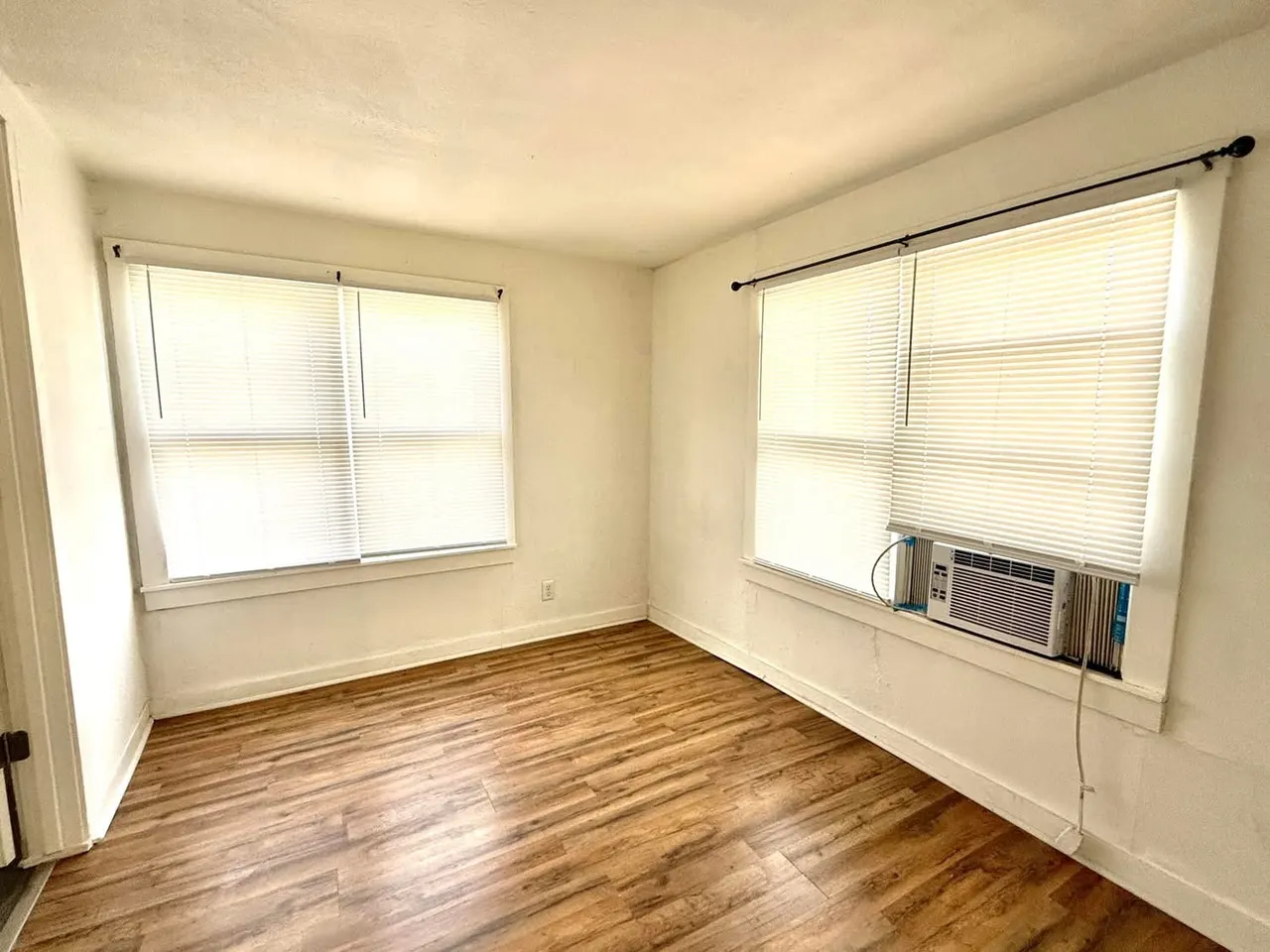 Photo 11 — 35 NE Monroe NE, Ardmore, OK 73401