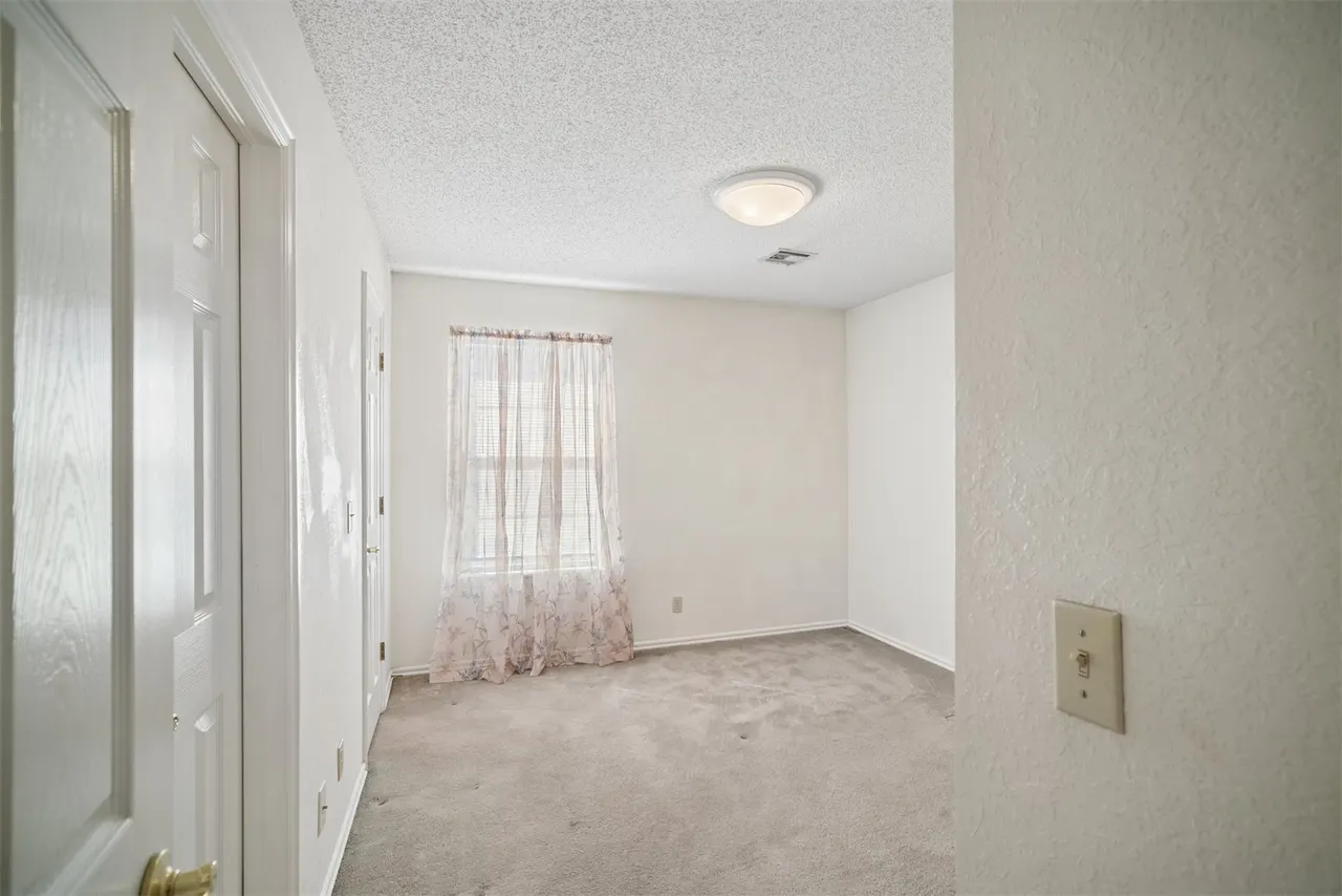 Photo 17 — 2212 SW Wolf Run Court, Claremore, OK 74019