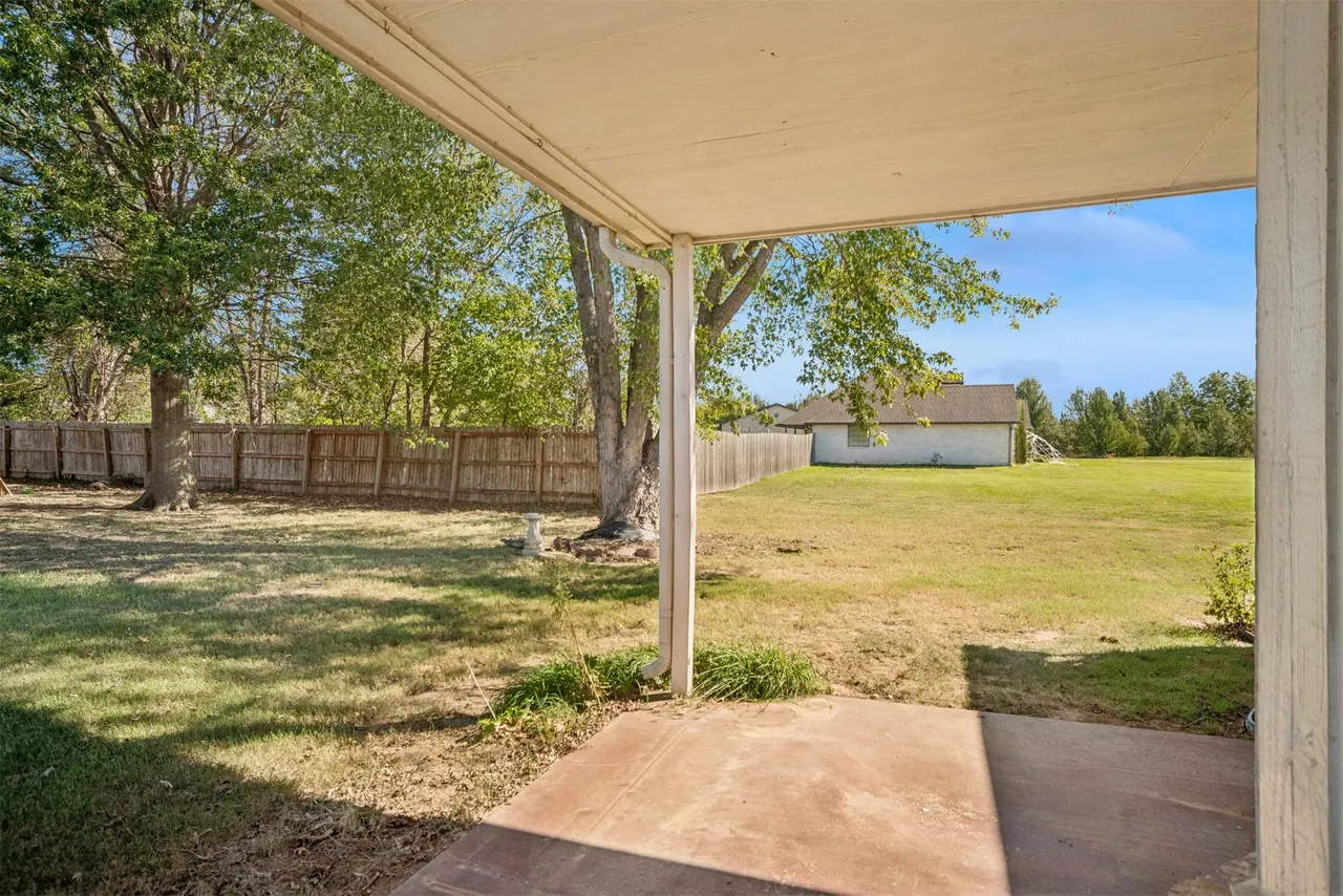 Photo 33 — 2212 SW Wolf Run Court, Claremore, OK 74019