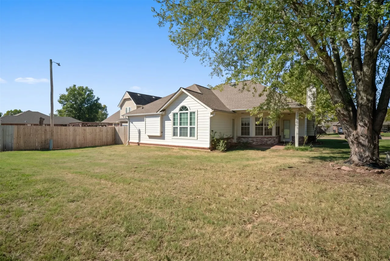 Photo 36 — 2212 SW Wolf Run Court, Claremore, OK 74019