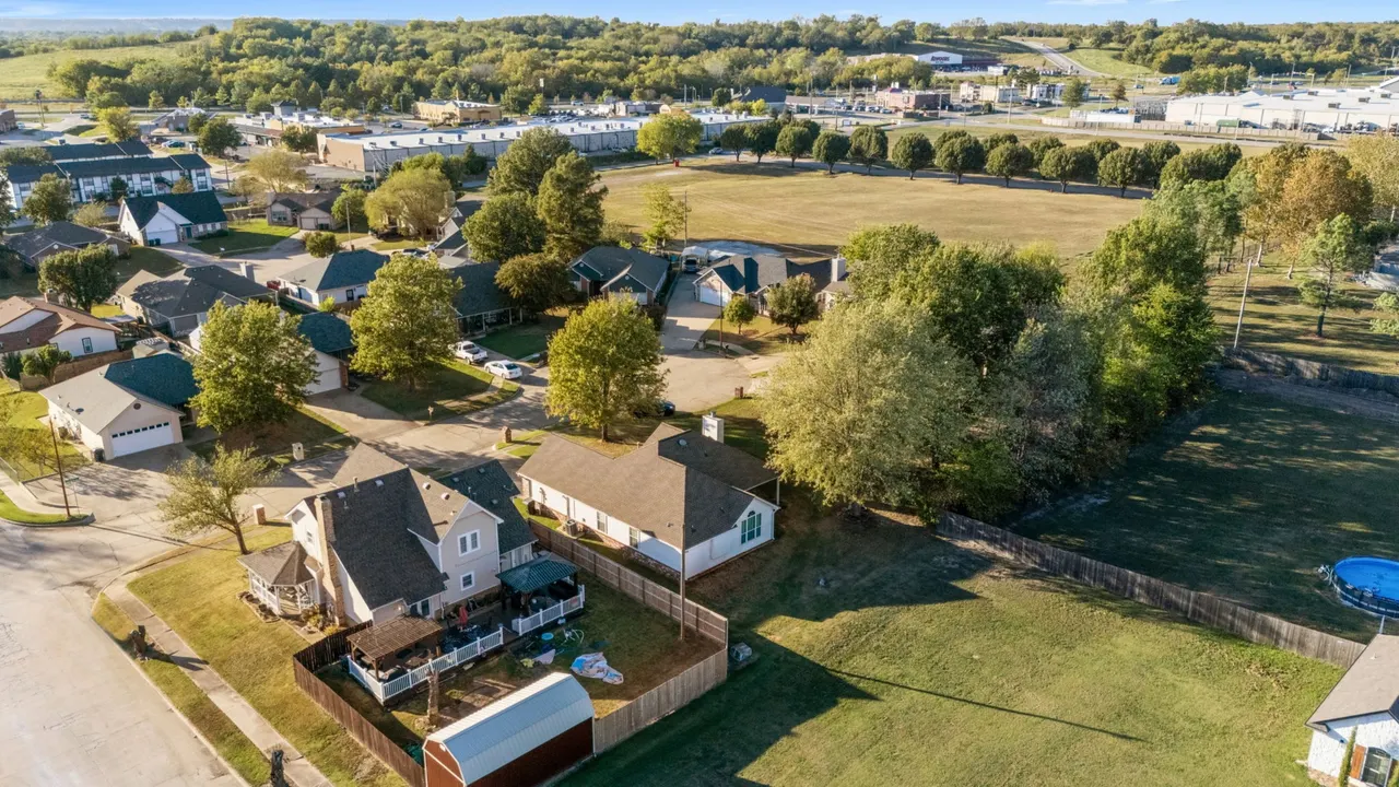 Photo 39 — 2212 SW Wolf Run Court, Claremore, OK 74019