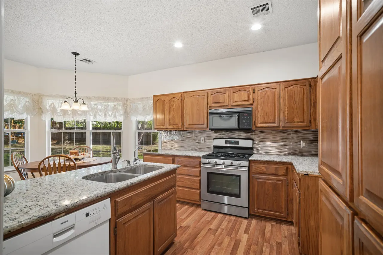 Photo 12 — 2212 SW Wolf Run Court, Claremore, OK 74019
