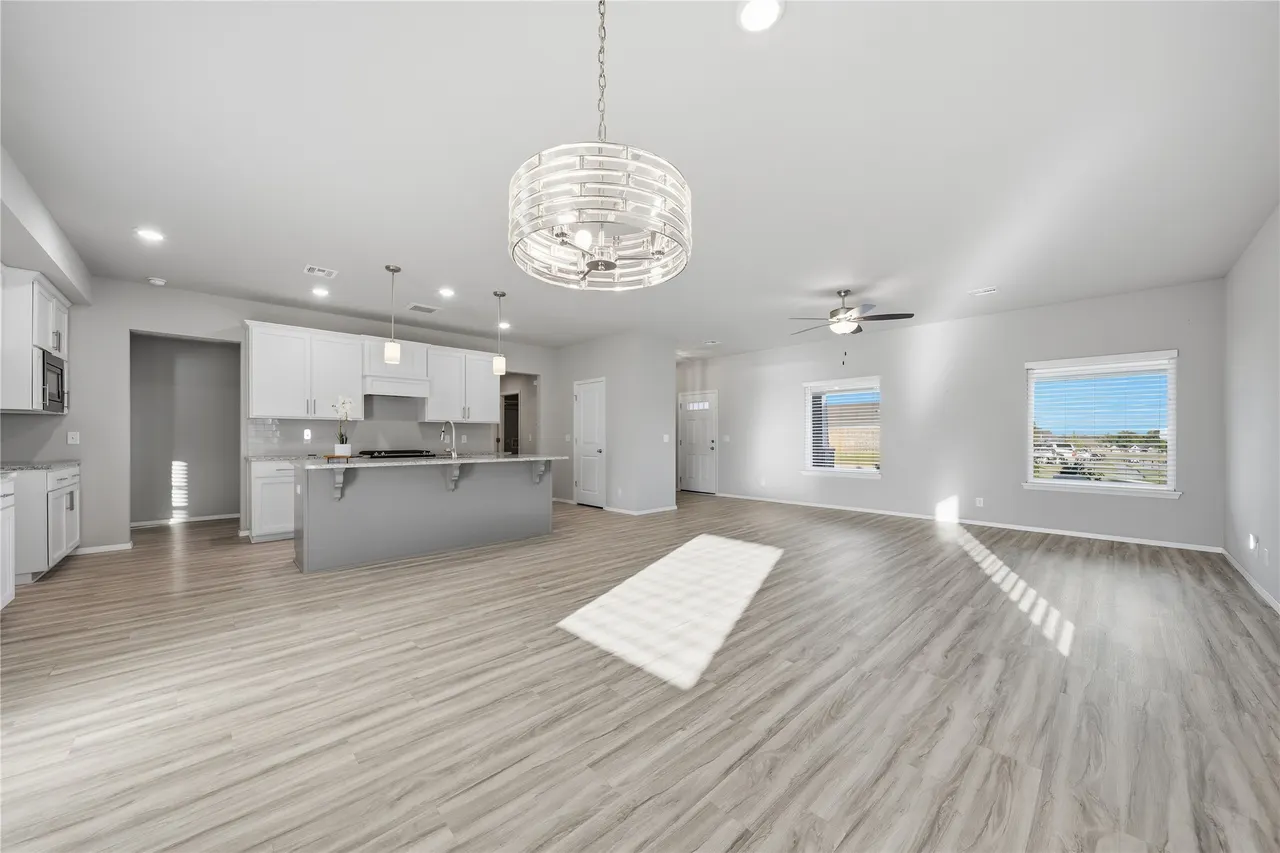 Photo 3 — 8926 N 73rd Place E, Owasso, OK 74055