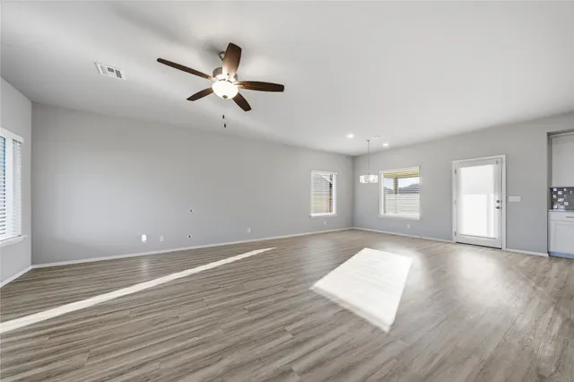 Photo 4 — 8926 N 73rd Place E, Owasso, OK 74055