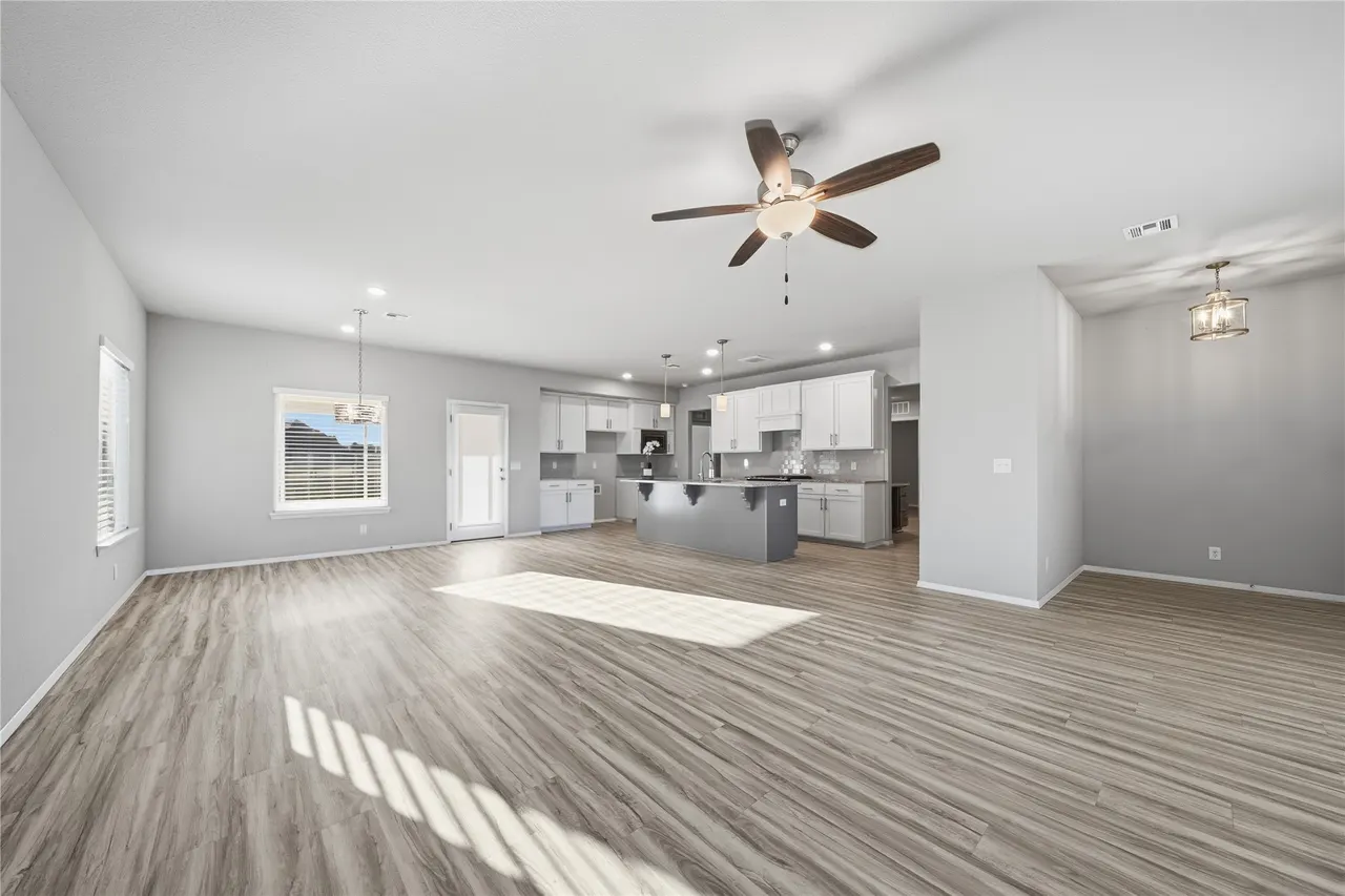 Photo 9 — 8926 N 73rd Place E, Owasso, OK 74055