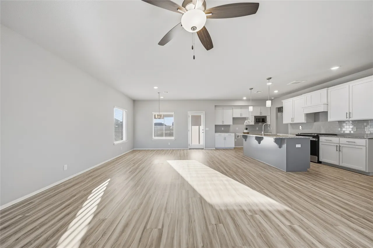 Photo 10 — 8926 N 73rd Place E, Owasso, OK 74055