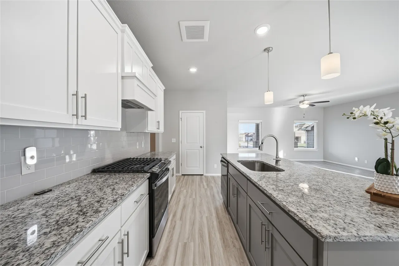 Photo 16 — 8926 N 73rd Place E, Owasso, OK 74055