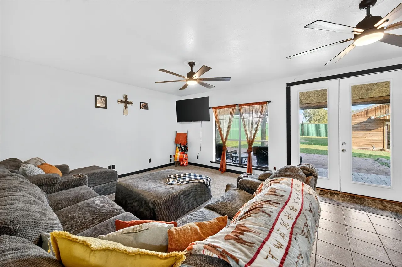 Photo 7 — 209 Roberts Street, Bokchito, OK 74726