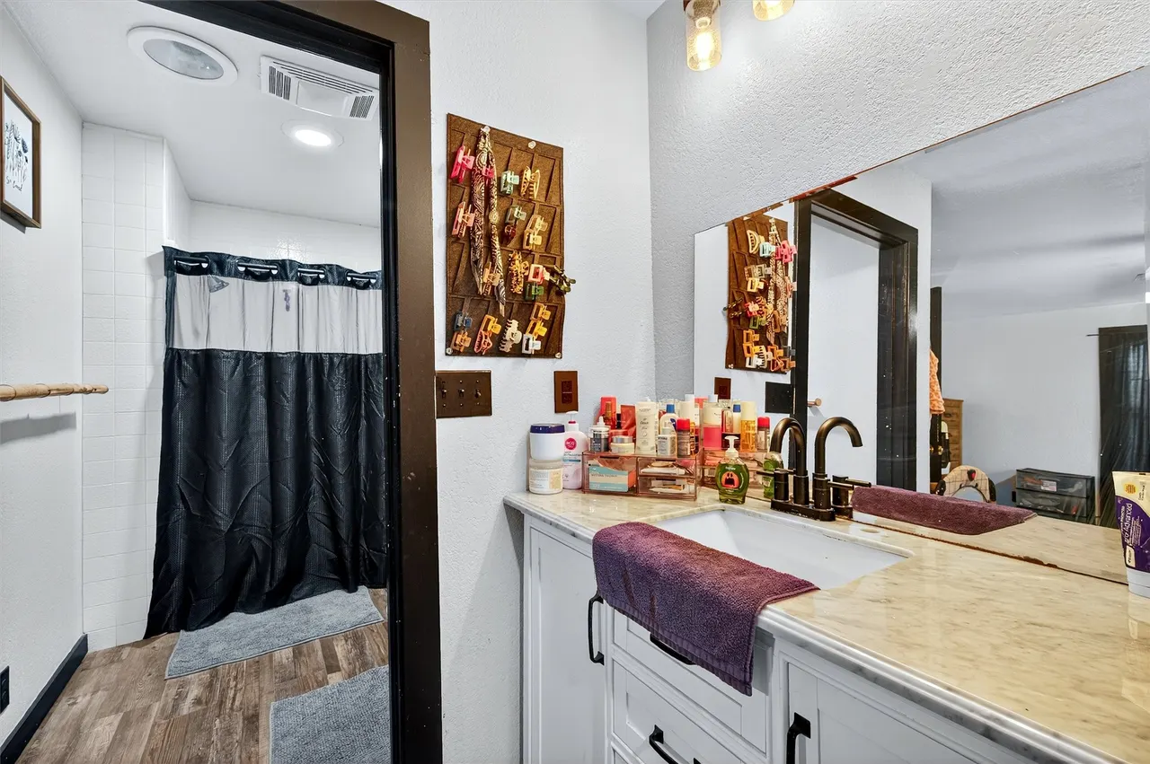 Photo 11 — 209 Roberts Street, Bokchito, OK 74726