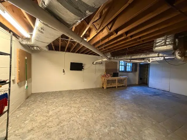 Photo 8 — 420 E 10th, Holdenville, OK 74848