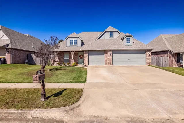 Photo 3 — 1923 E 134th Street S, Bixby, OK 74008