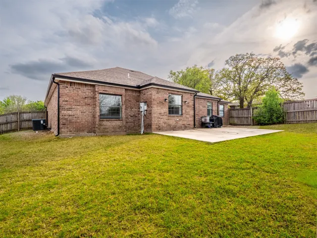 Photo 6 — 909 Fireside Estate, McAlester, OK 74501