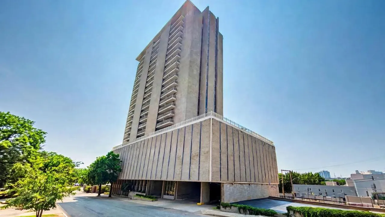 Photo 2 — 1502 S Boulder Avenue 8K, Tulsa, OK 74119
