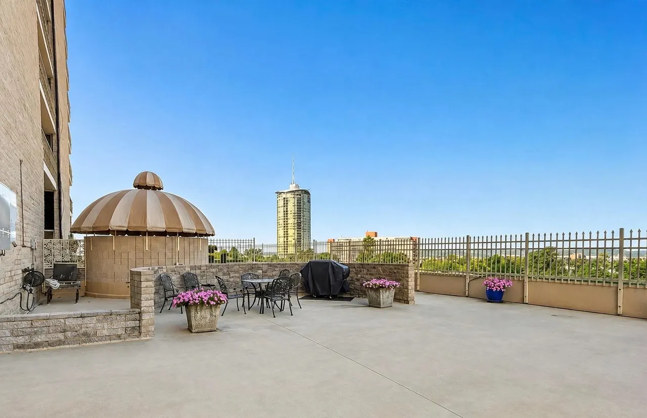 Photo 18 — 1502 S Boulder Avenue 8K, Tulsa, OK 74119