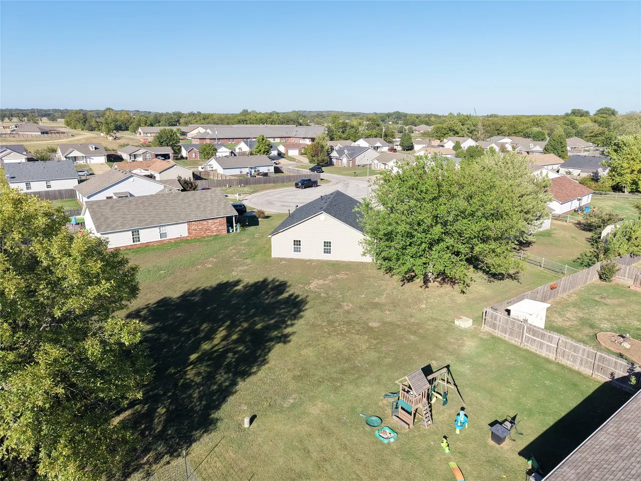 Photo 52 — 2101 Greenbrier Circle, Claremore, OK 74017